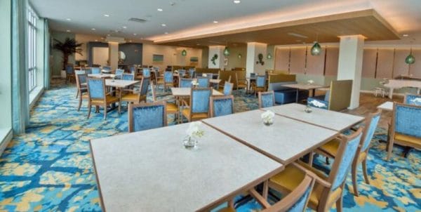 The Madyson at Palm Beach Gardens community dining room