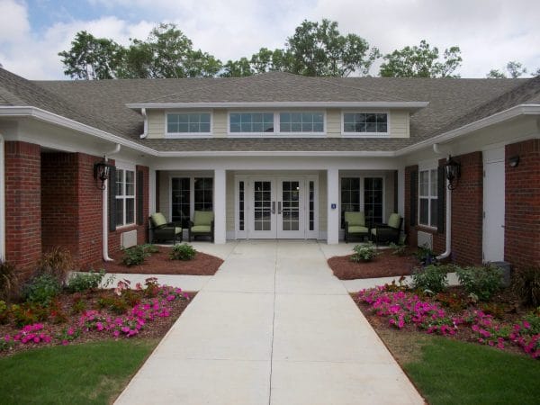 Country Place Senior Living Of Foley walkway and entrance