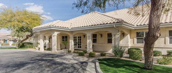 Kingswood Place Assisted Living Community in Surprise, AZ)