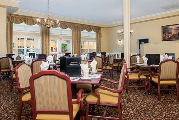 Community dining room in Grand Villa of Delray East