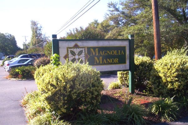 Magnolia Manor of Inman entrance sign