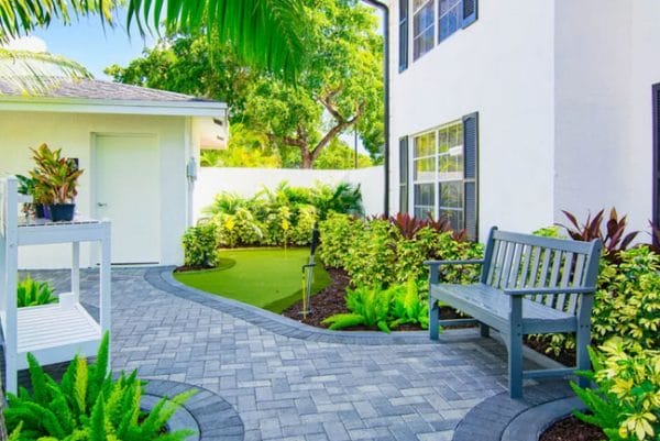 Outdoor seating at Grand Villa of Delray East