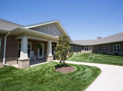 Chatham Ridge Assisted Living courtyard and walking paths