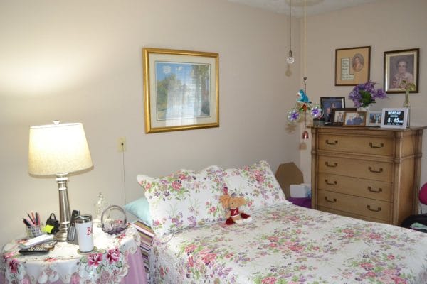 Magnolia Gardens Assisted Living nodel bedroom