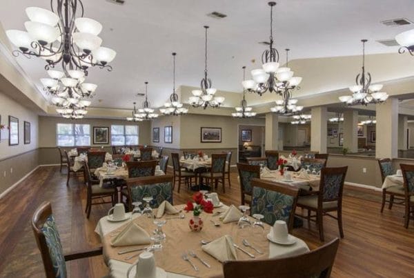 Kingswood Place Assisted Living Community dining hall