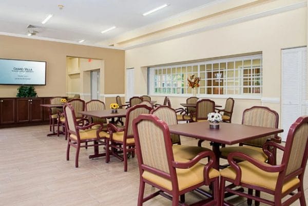 Grand Villa of Delray East dining room