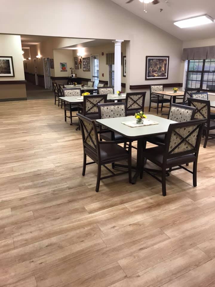 Community dining room in North Pointe Assisted Living