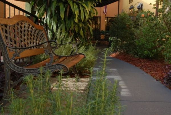 Walking paths and bench at Grand Villa of Altamonte Springs