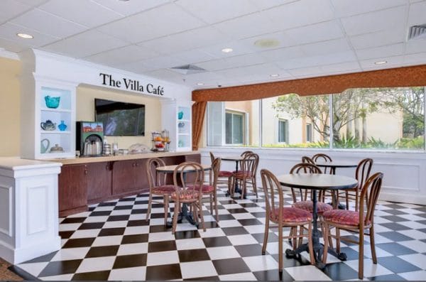 Grand Villa of Deerfield Beach cafe