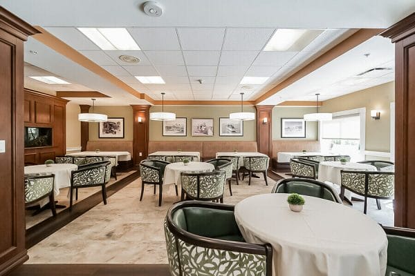 Community dining room in The Collier at Naples