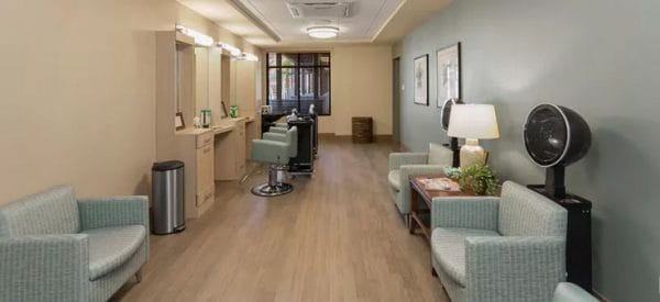 Merrill Gardens at Anthem beauty salon and barber shop