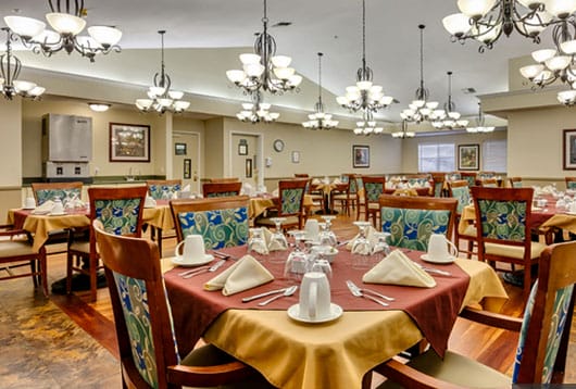 Community dining room in Kingswood Place Assisted Living Community