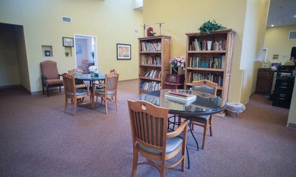 Resident library and activity room in Avista Senior Living Albuquerque