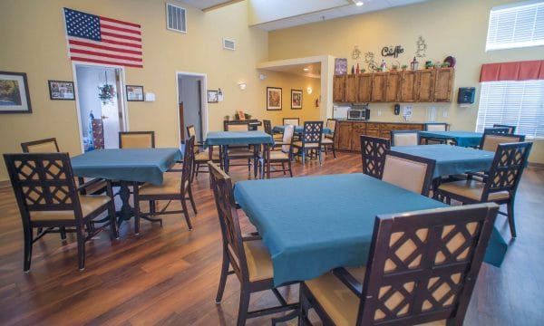 Avista Senior Living Albuquerque community dining room