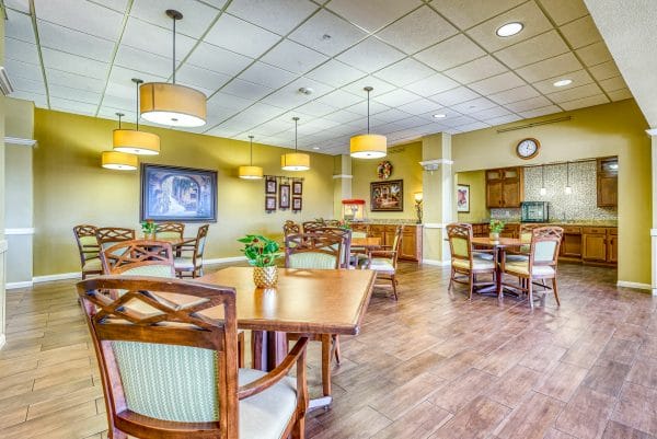 Residental Dining Area at Pacifica Senior Living Menifee