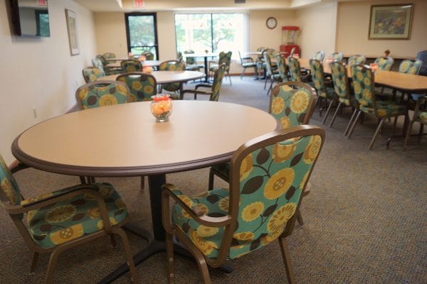 Community dining room in Waverly Meadows