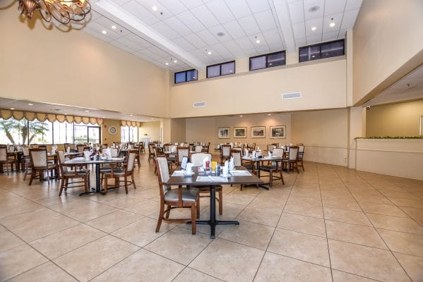 Resident dining hall at Woodland Towers
