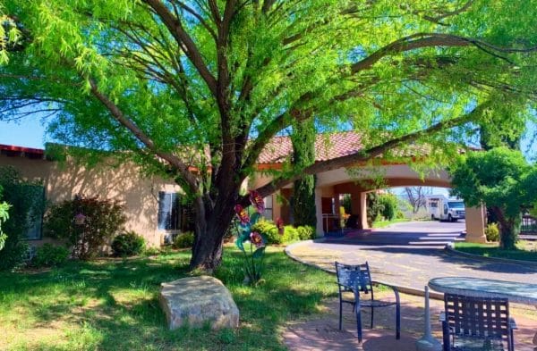 Desert Peaks Assisted Living and Memory Care Entrance