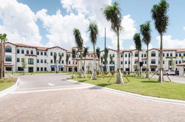 American House Coconut Point (Active Adult, Assisted Living, Memory Care, Retirement in Estero, FL)