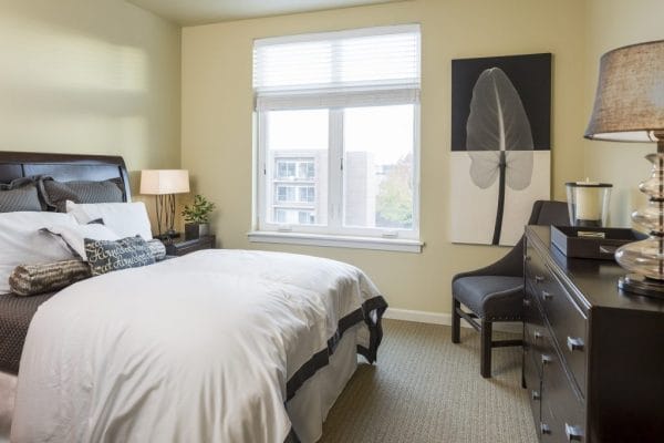Aegis Living Bellevue model bedroom