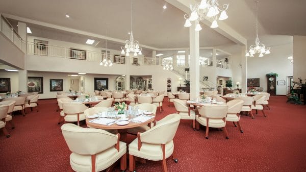 Holiday Cypress Woods Dining Rm
