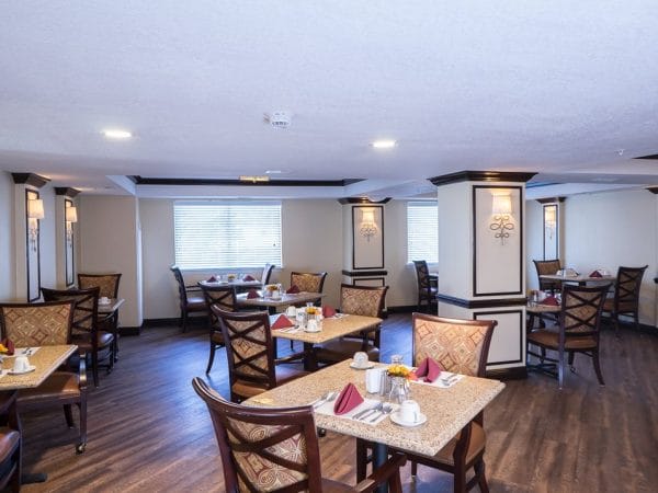 Community dining area in The Meridian at Westwood