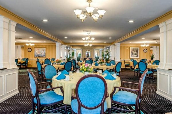 Brandywine Living at Middlebrook Crossing community dining room