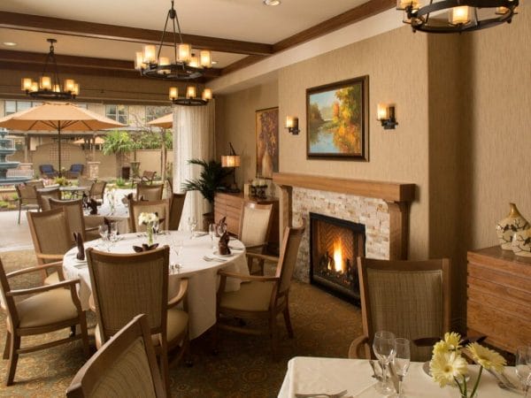 Residental Dining Area at Oakmont of Chino Hills
