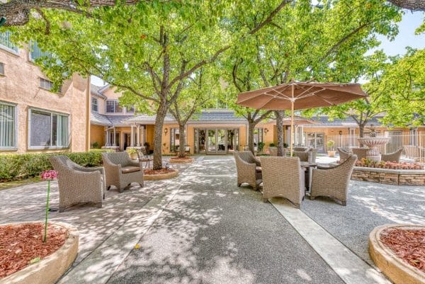 Outdoor Patio at Pacifica Senior Living Chino Hills