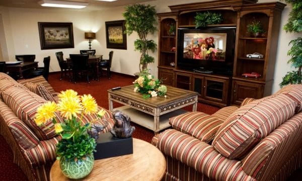 Paloma Landing Retirement Community Lounge