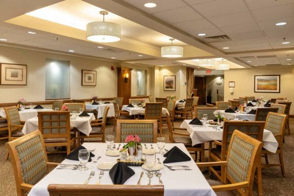 The Montebello on Academy Dining Rm