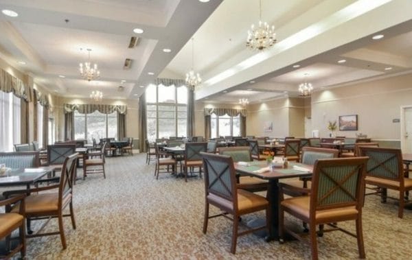 The Waterford at Mansfield Dining Rm