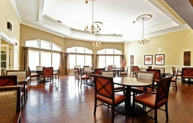 The Waterford at Roxbury Park Dining Rm