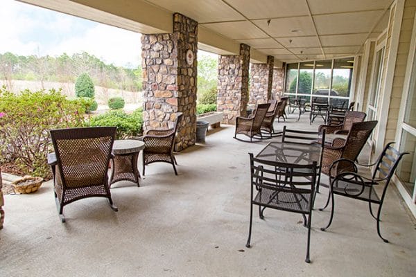 Brookdale Chenal Heights covered patio and resident seating areas