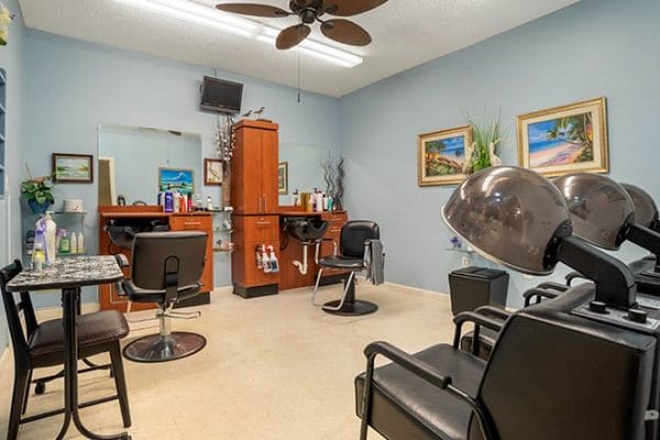Beauty salon and barber shop in Brookdale Destin