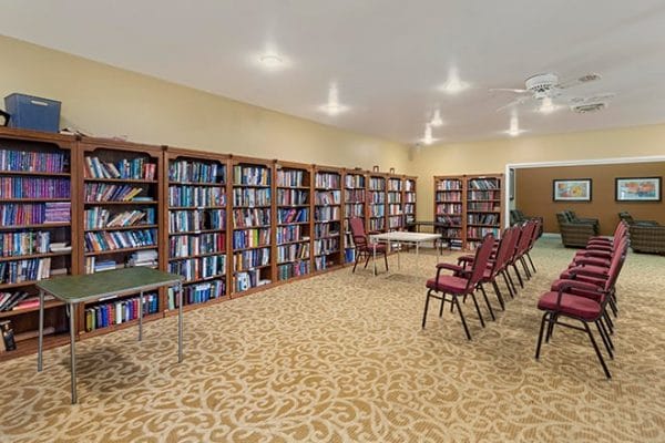 Brookdale Pleasant Hills resident library