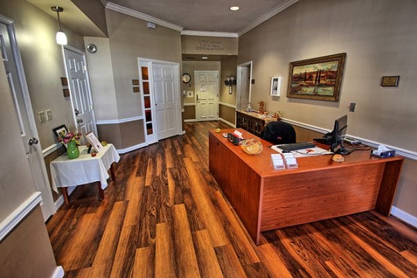 Foyer and welcome desk in the Brookdale South Park lobby