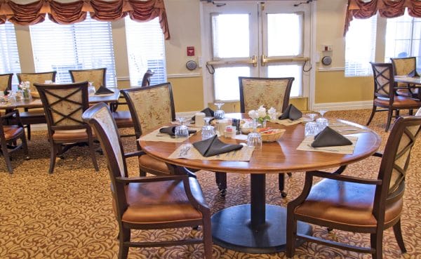 Residental Dining Room at Serento Rosa Senior Living