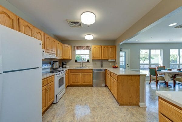 Community kitchen in Arden Courts of Fort Myers