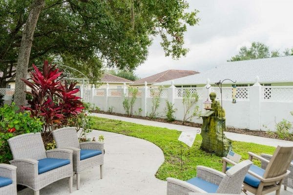 Outdoor walkways and seating at Heron House - Sarasota