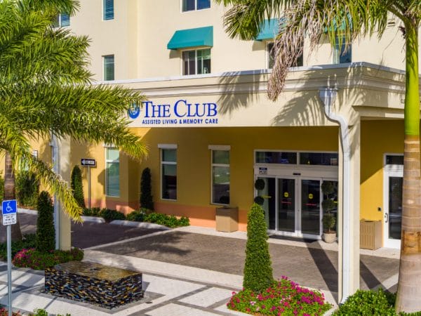 The Club at Boynton Beach building front and entrance