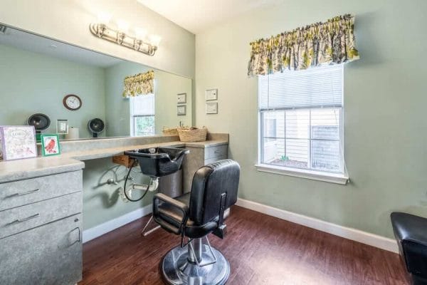 Community beauty salon in TerraBella Harrisburg