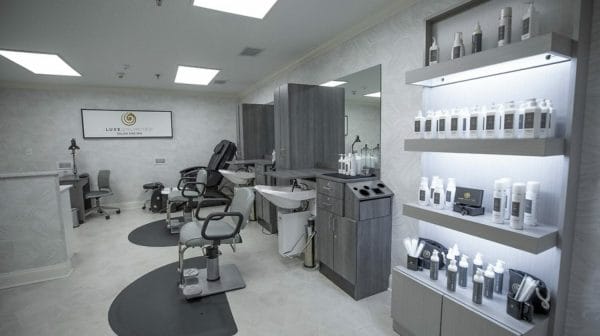 Beauty parlor and salon in Heatherwood